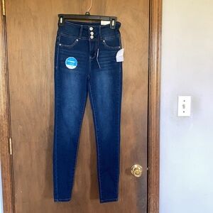 Wallflower the sassy fit high rise skinny jean size 3 / 26